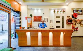 Hotel Le Grand - Walk-In From Rk Ashram Metro Station